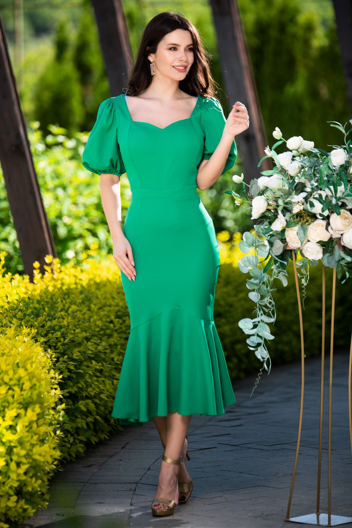 Rochie de zi eleganta verde cu maneci bufante