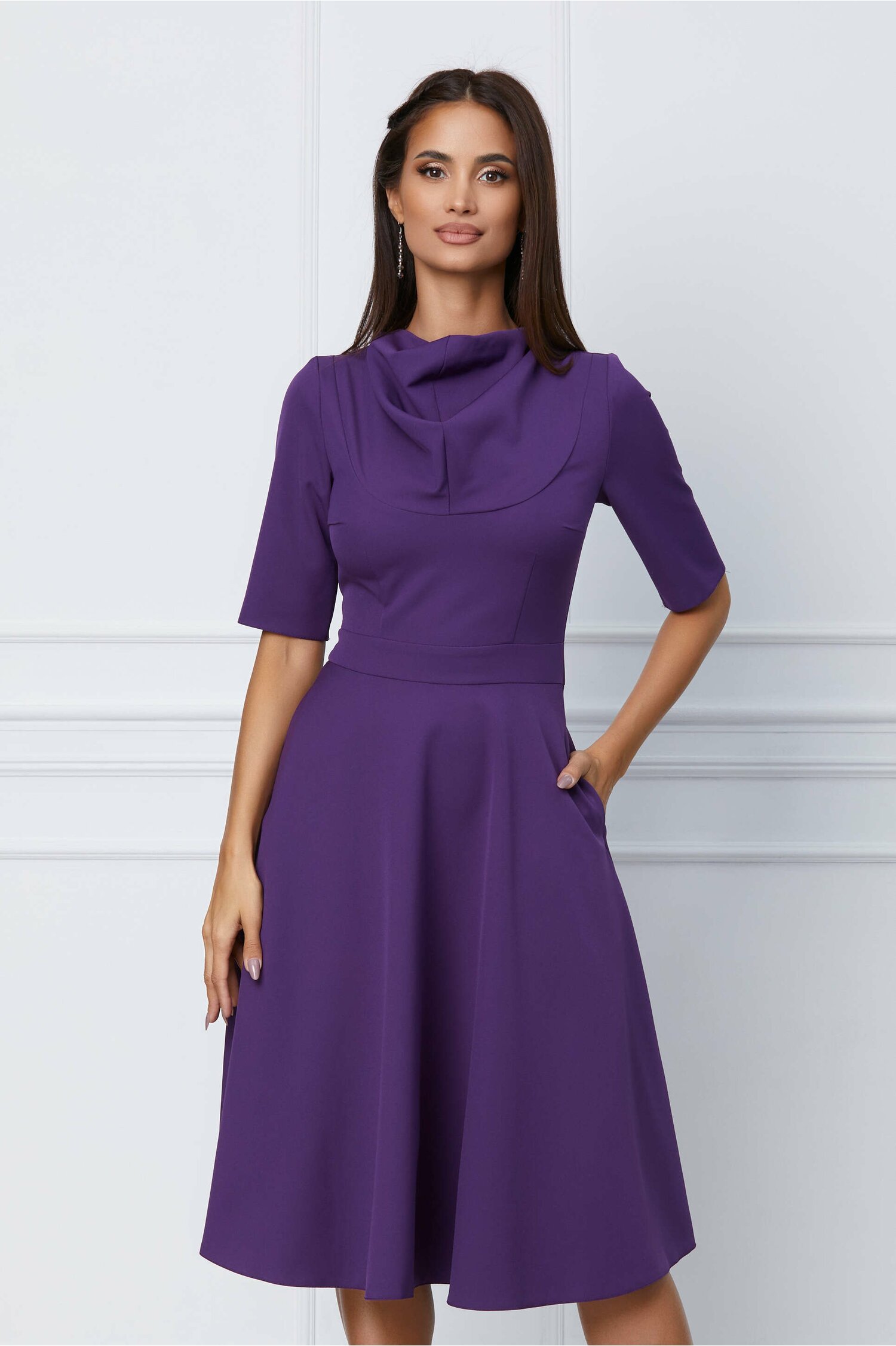 Rochie Moze mov cu guler lasat