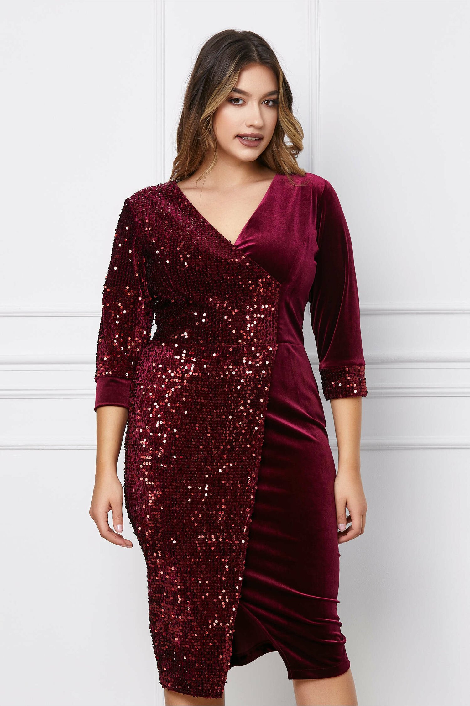 Rochie Andya bordo din catifea cu paiete