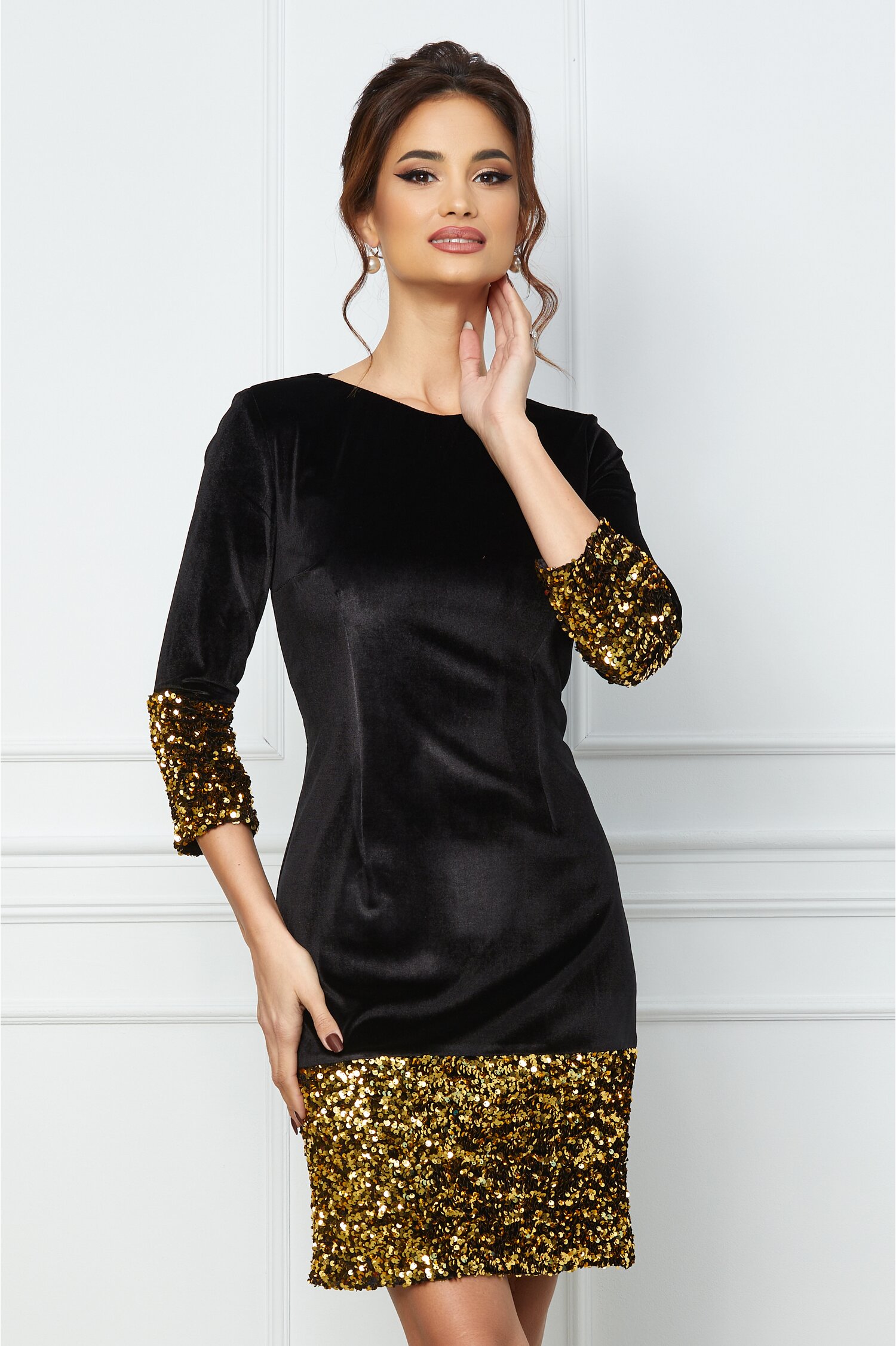 Rochie MBG negru din catifea cu paiete la baza si la maneci