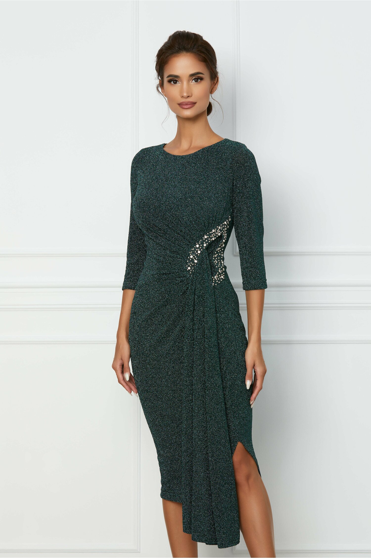 Rochie Bianca verde din lurex cu aplicatii stralucitioare in talie