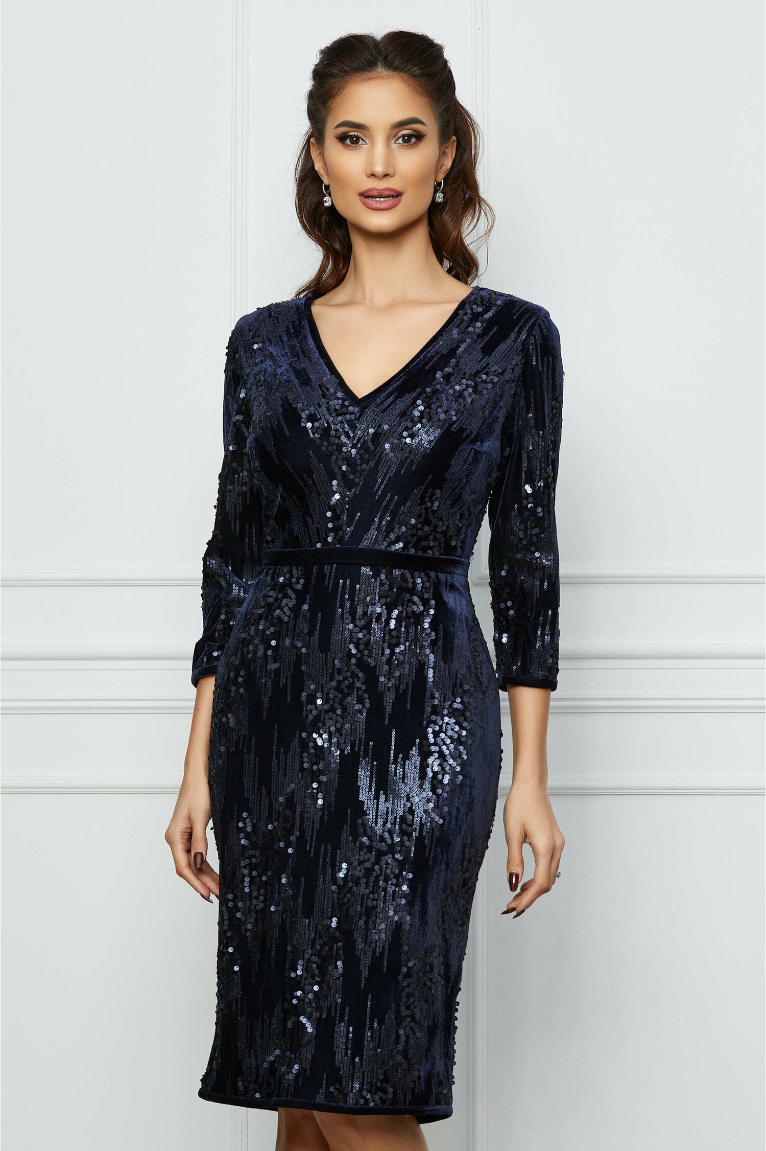 Rochie Leonard Collection bleumarin cu catifea si paiete
