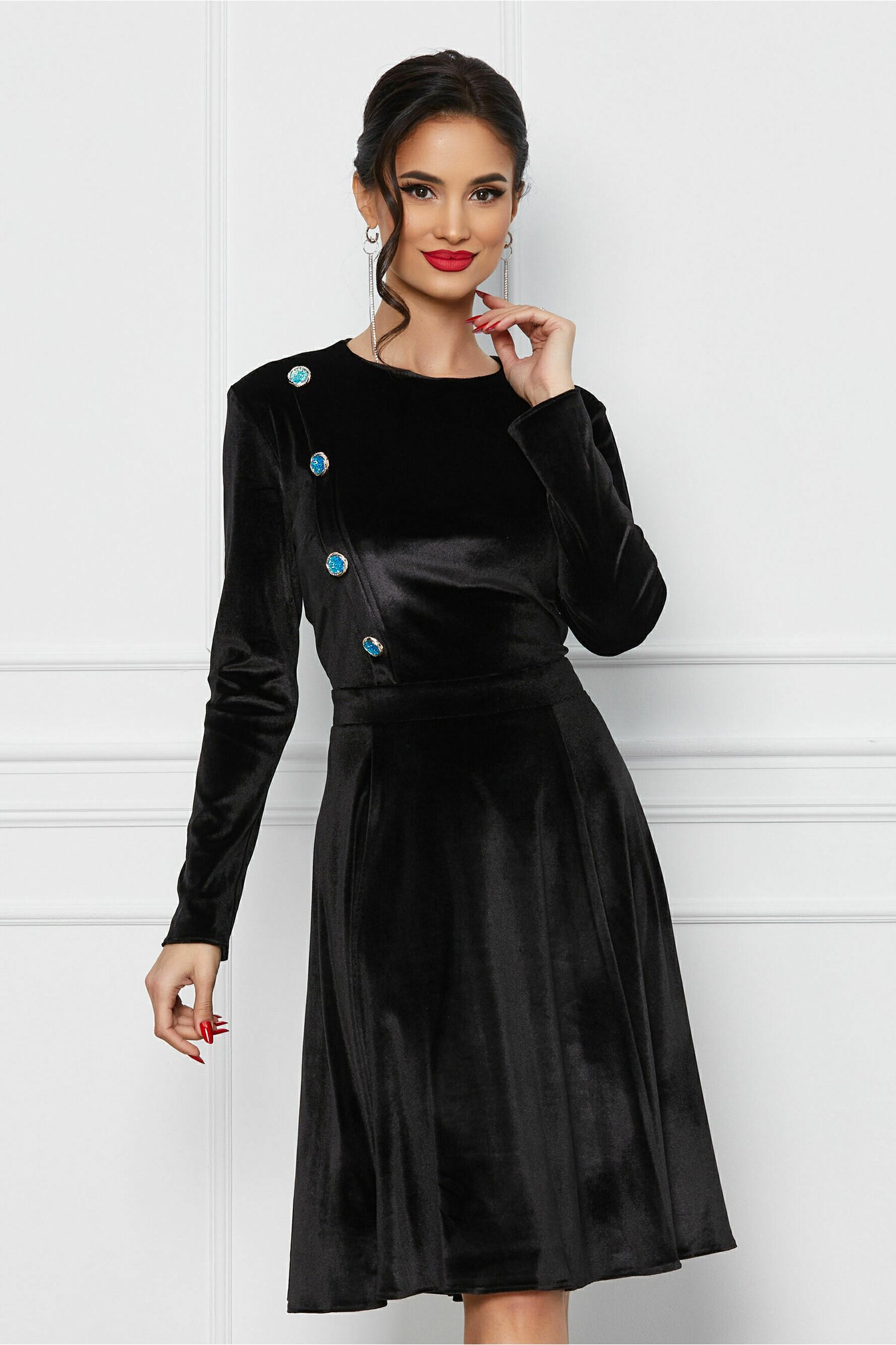 Rochie Dy Fashion neagra din catifea cu nasturi pe o parte