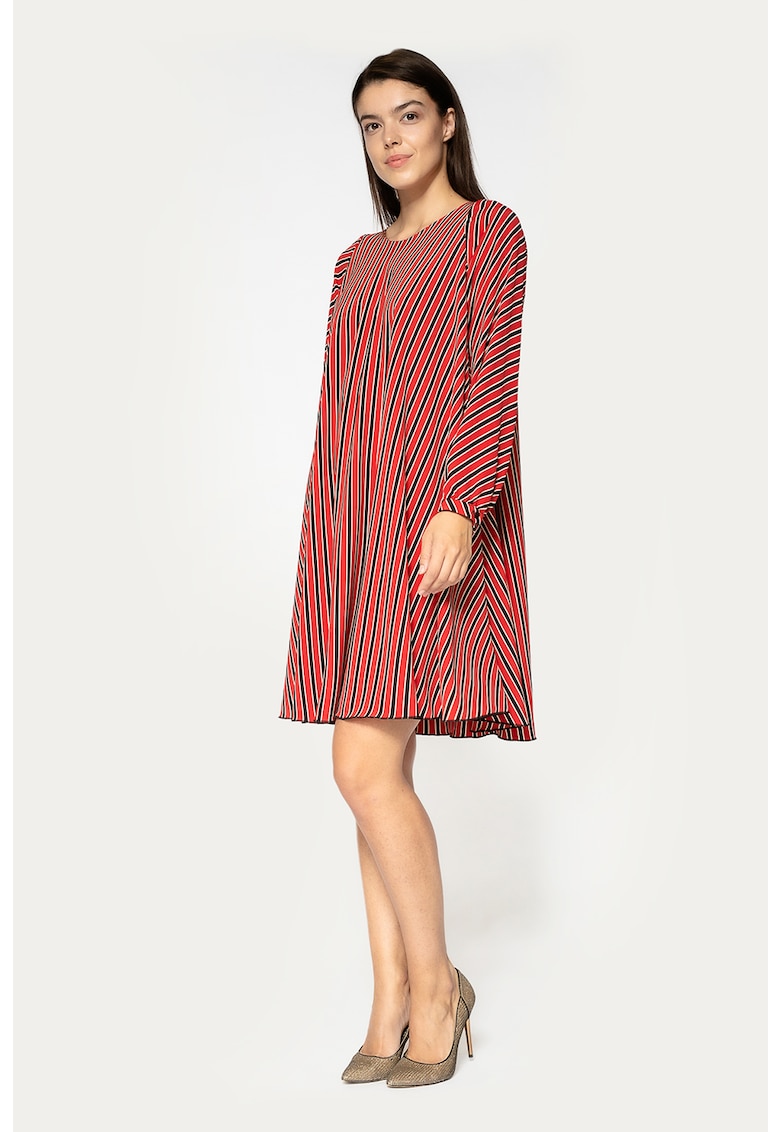 Rochie mini supradimensionata in dungi