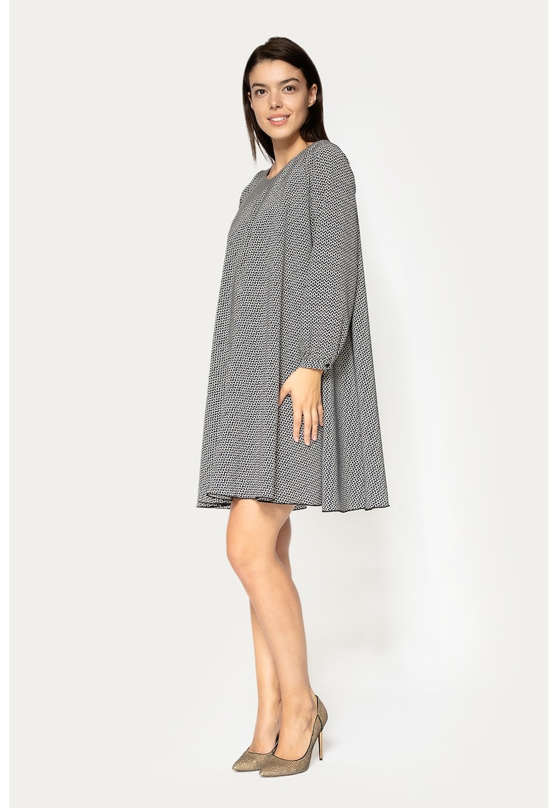 Rochie supradimensionata cu imprimeu grafic