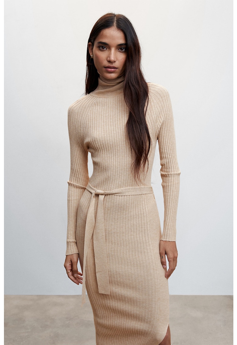 Rochie cu striatii si slit lateral Goletac