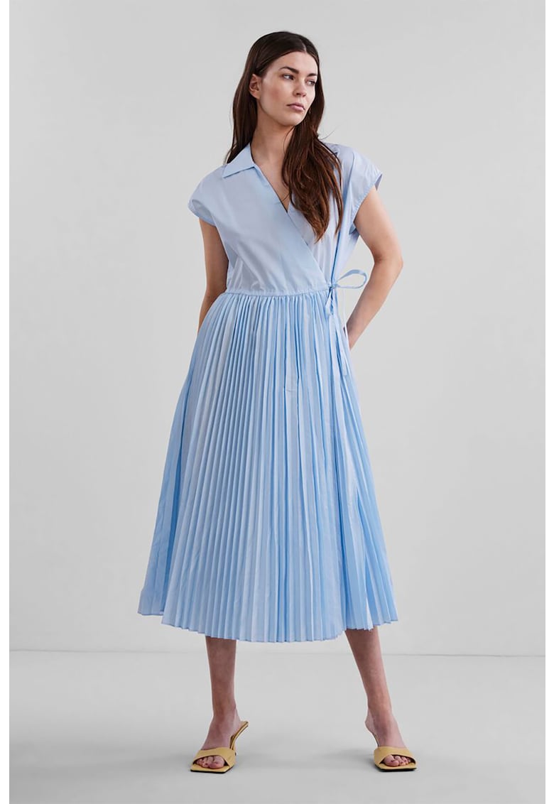 Rochie cu decolteu in V si model petrecut