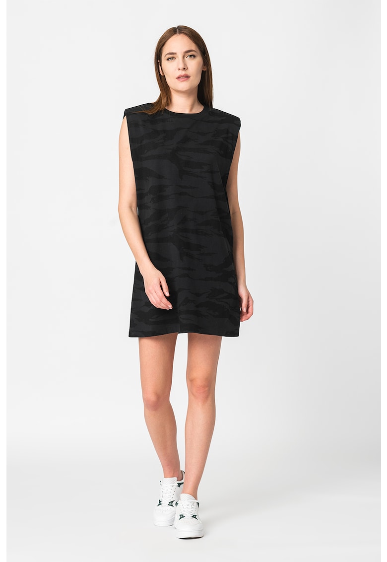 Rochie mini cu umeri dublati
