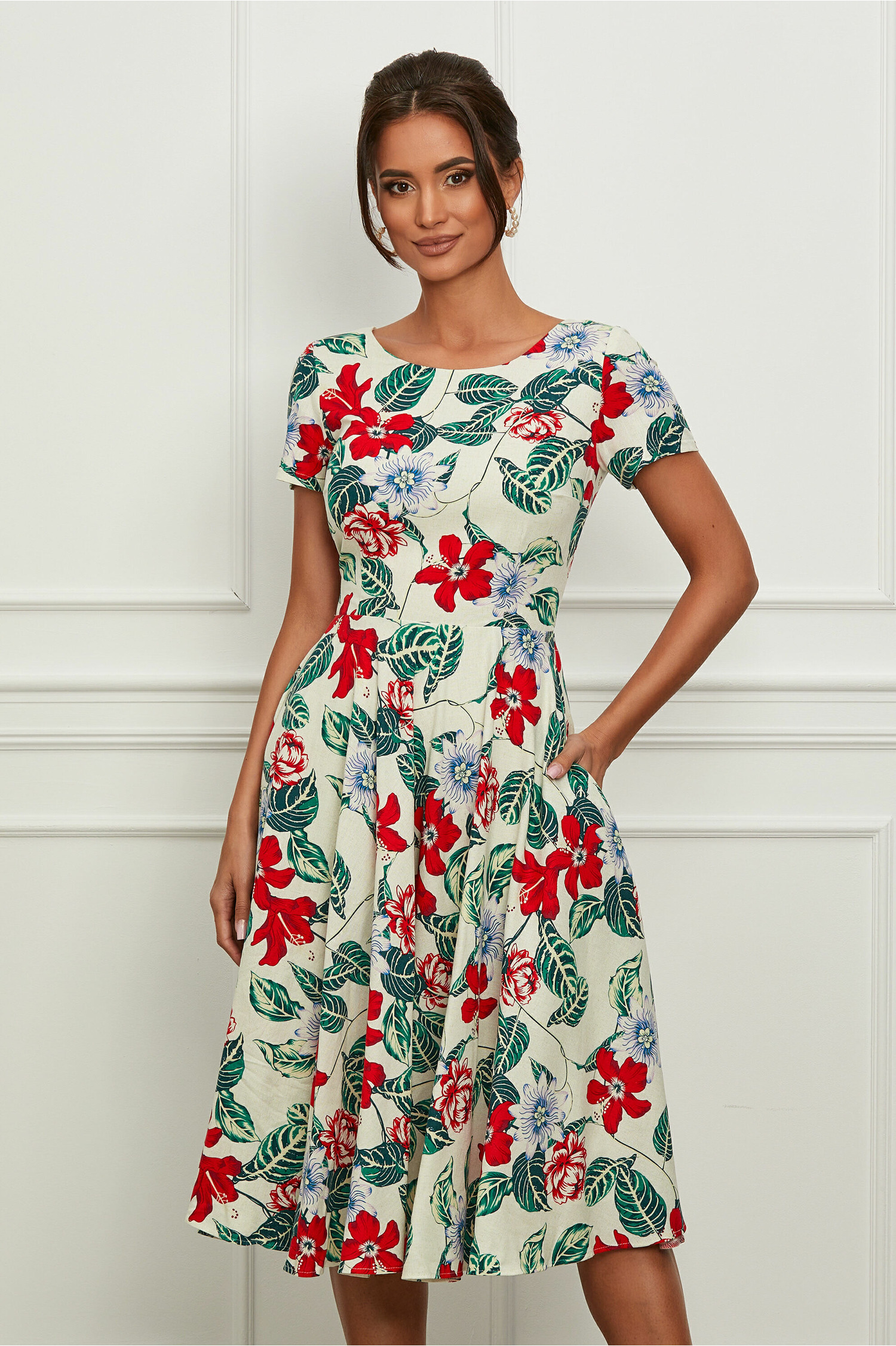 Rochie Daniela ivory cu flori rosii