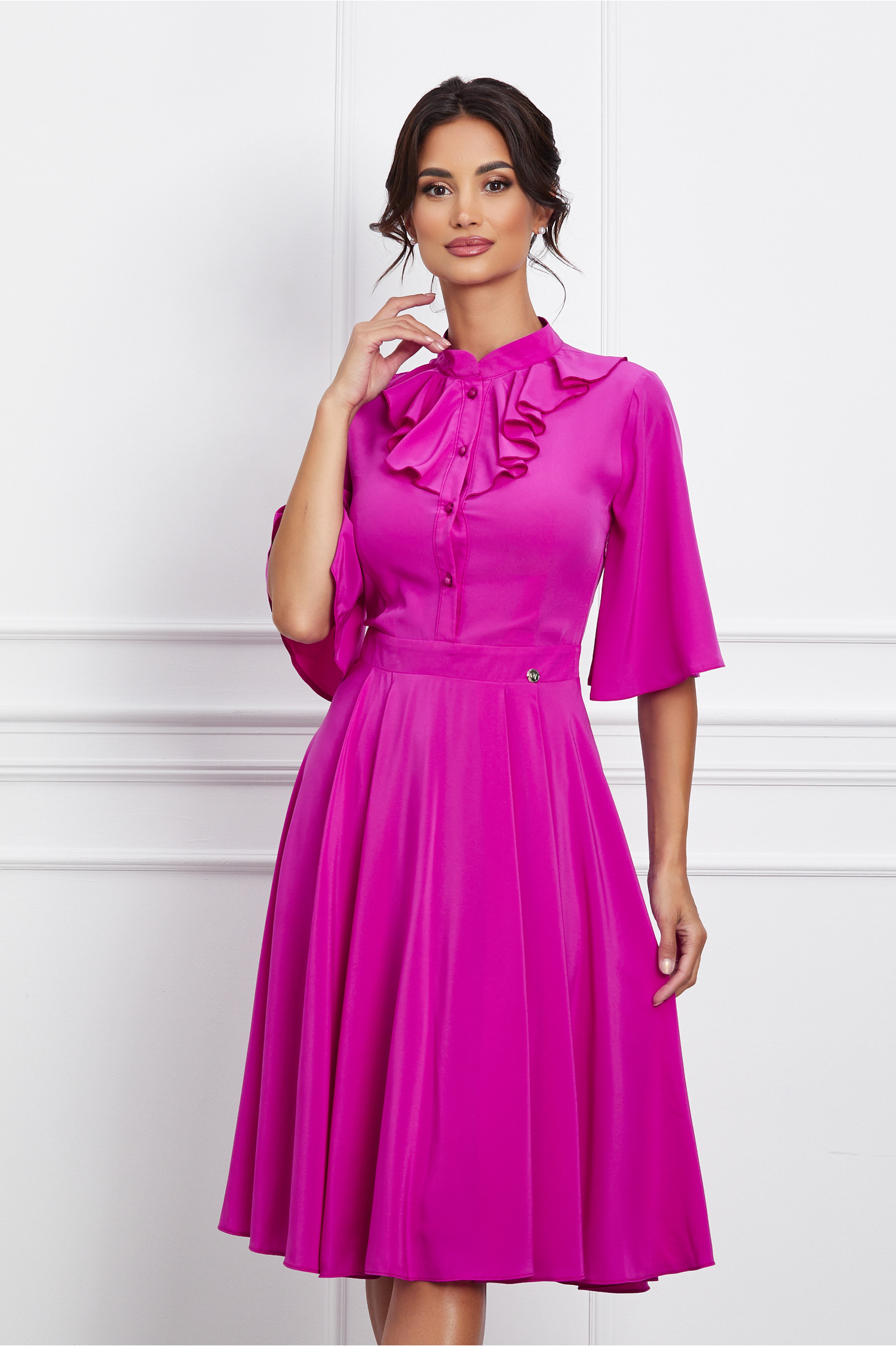 Rochie Dy Fashion fucsia cu nasturi si volan la bust