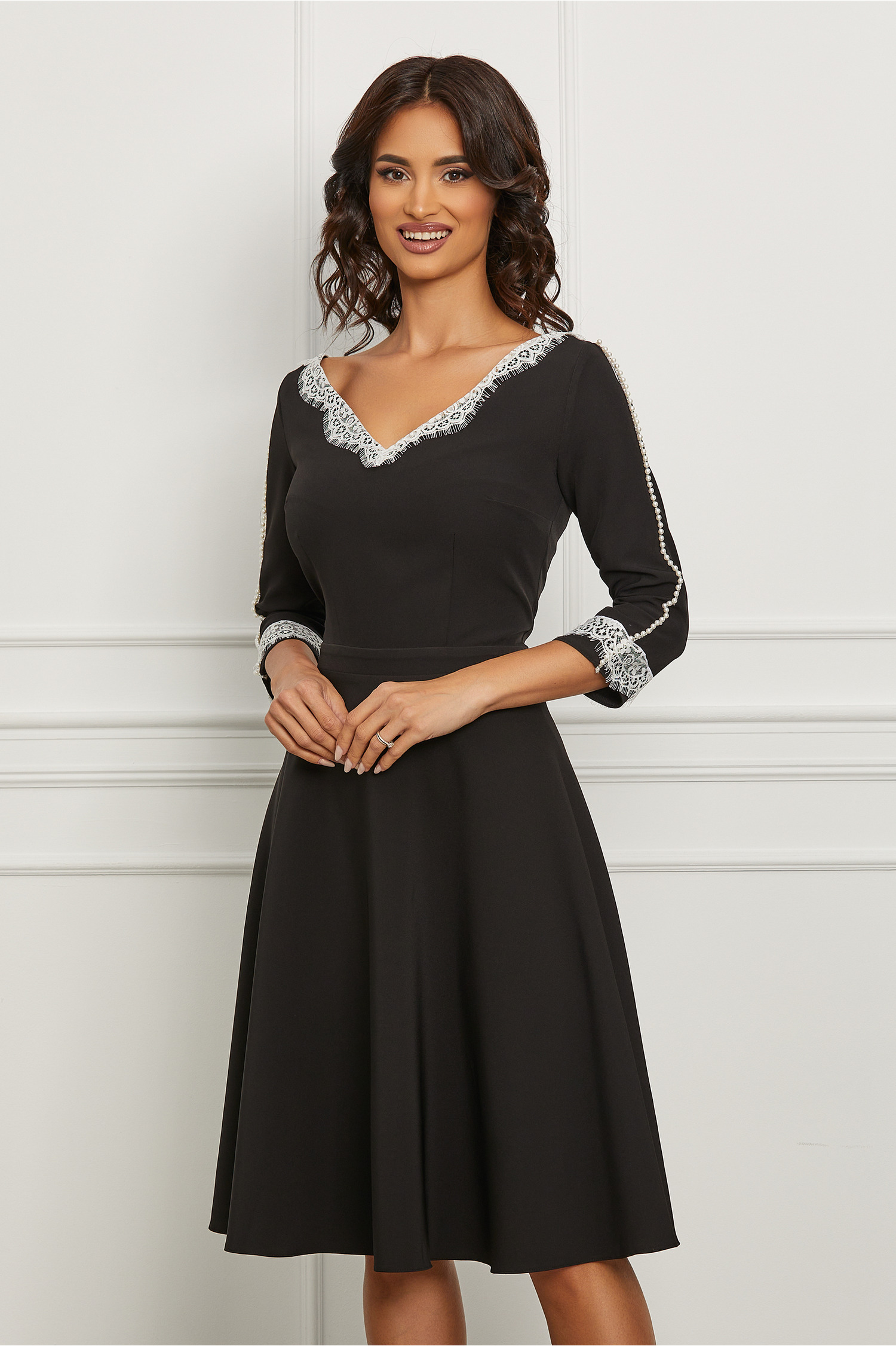 Rochie Dy Fashion neagra cu dantela si perlute