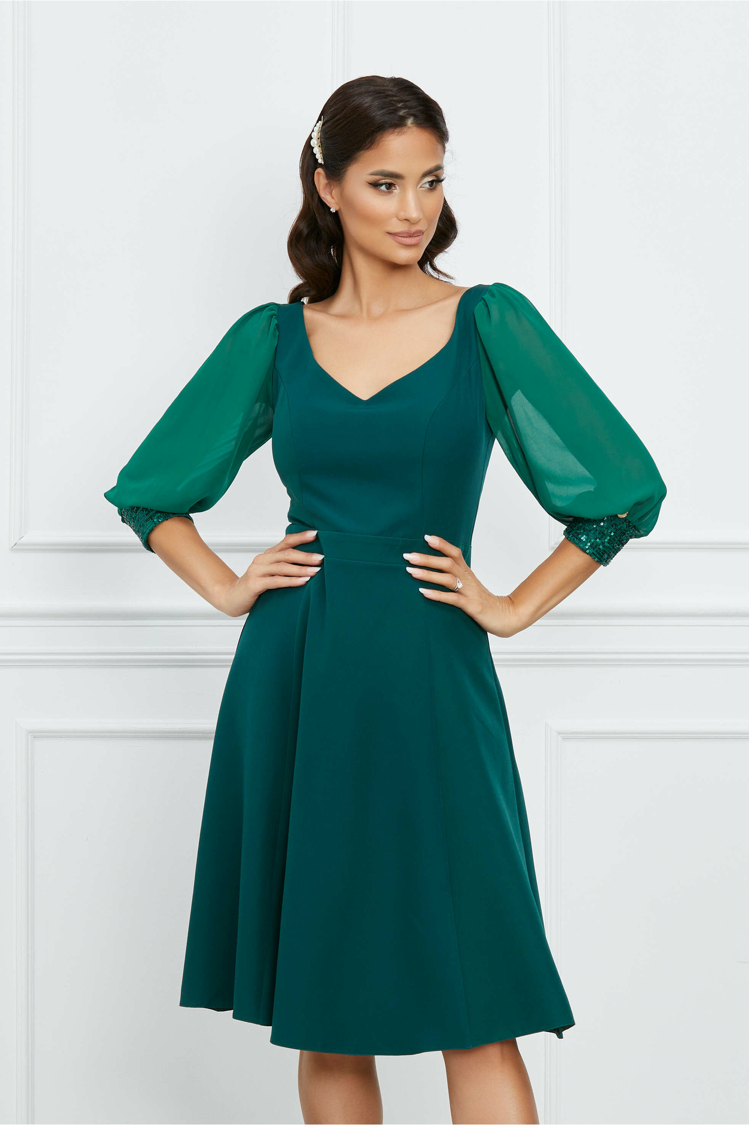 Rochie Dy Fashion verde cu maneci din voal si mansete din paiete