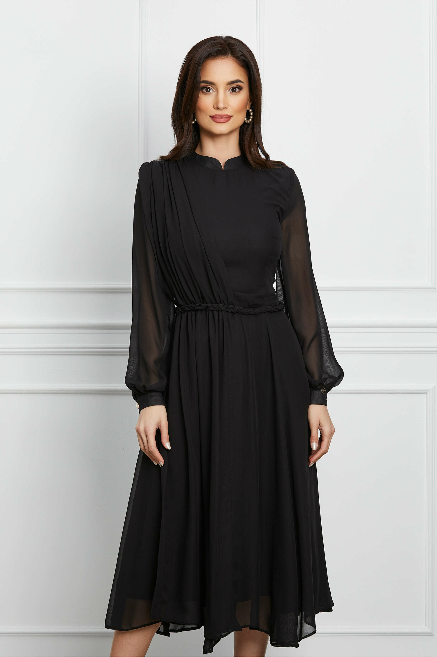 Rochie Dy Fashion neagra cu pliuri si impletitura in talie