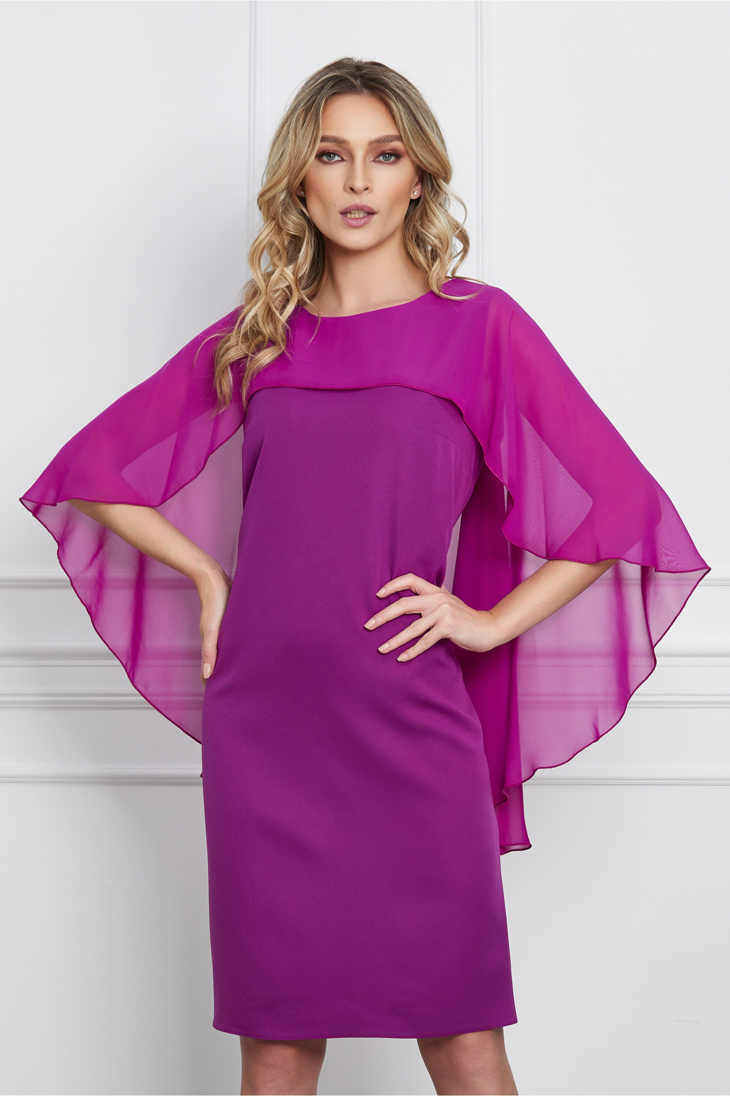 Rochie Agatha magenta cu capa din voal