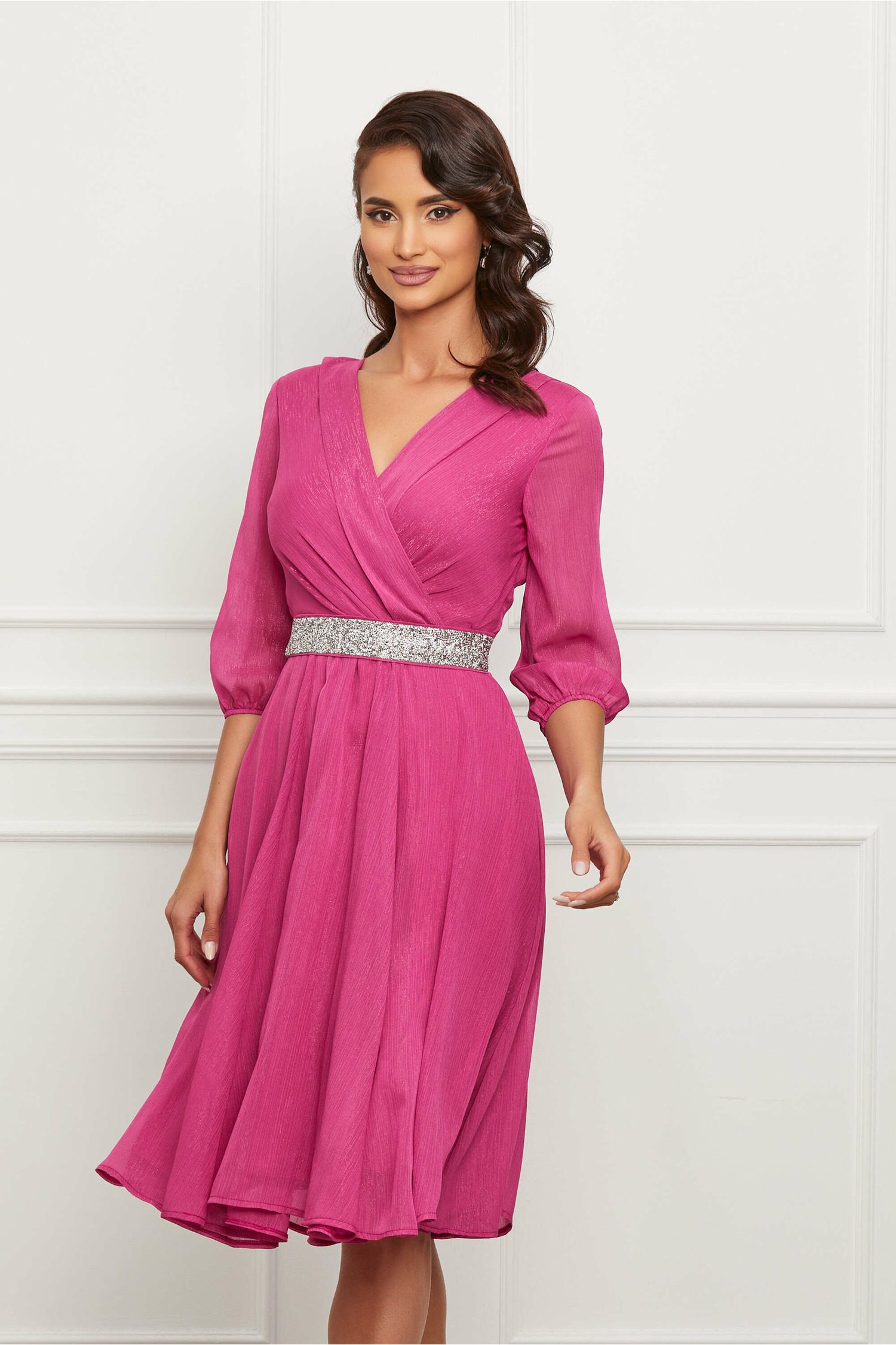 Rochie Ella Collection Julia fucsia cu cordon stralucitor in talie