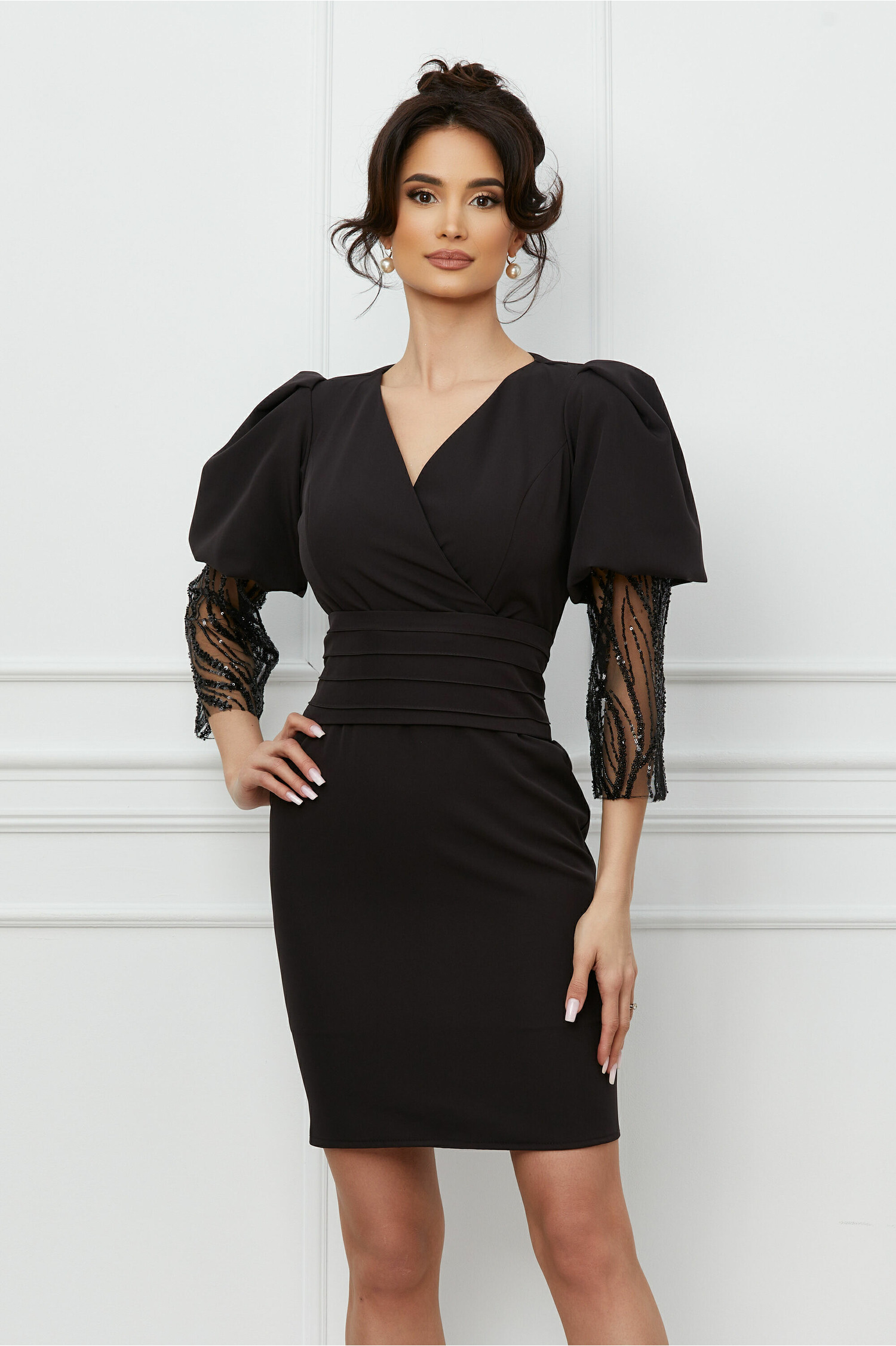 Rochie Ella Collection Adonia neagra cu paiete la maneci si centura in talie