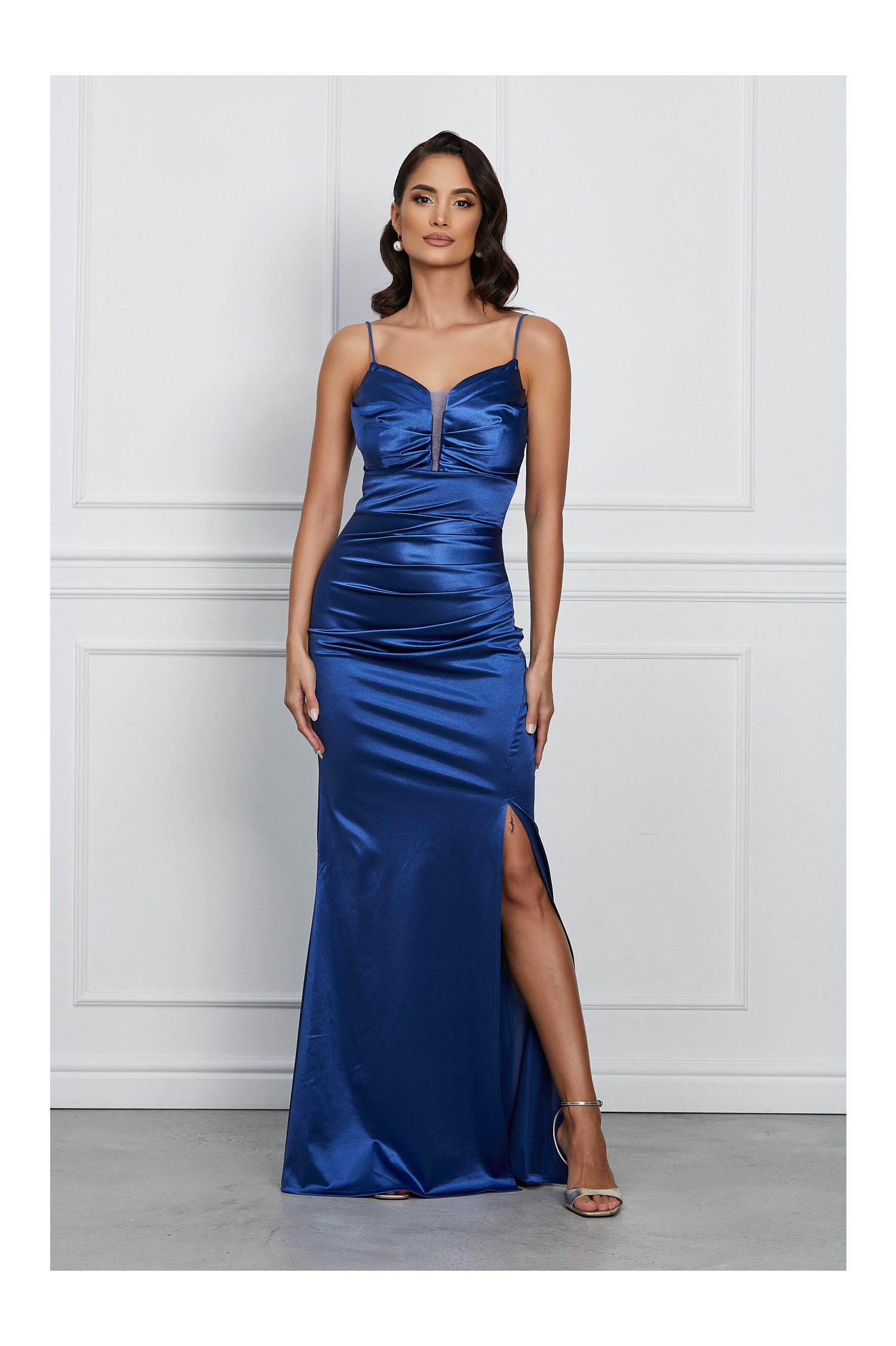 Rochie Alexandra albastra lunga din satin cu bretele subtiri