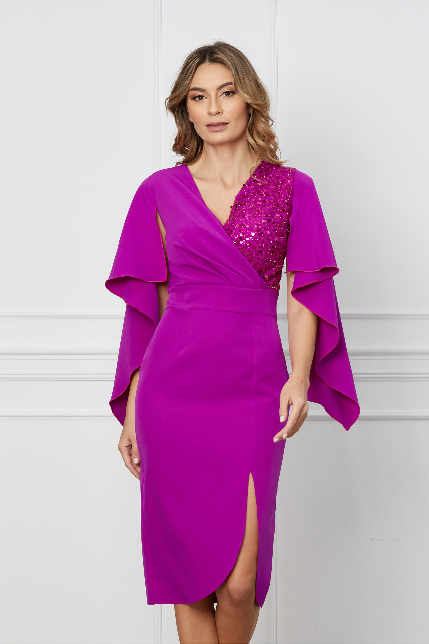 Rochie Moze magenta cu paiete si maneci crapate