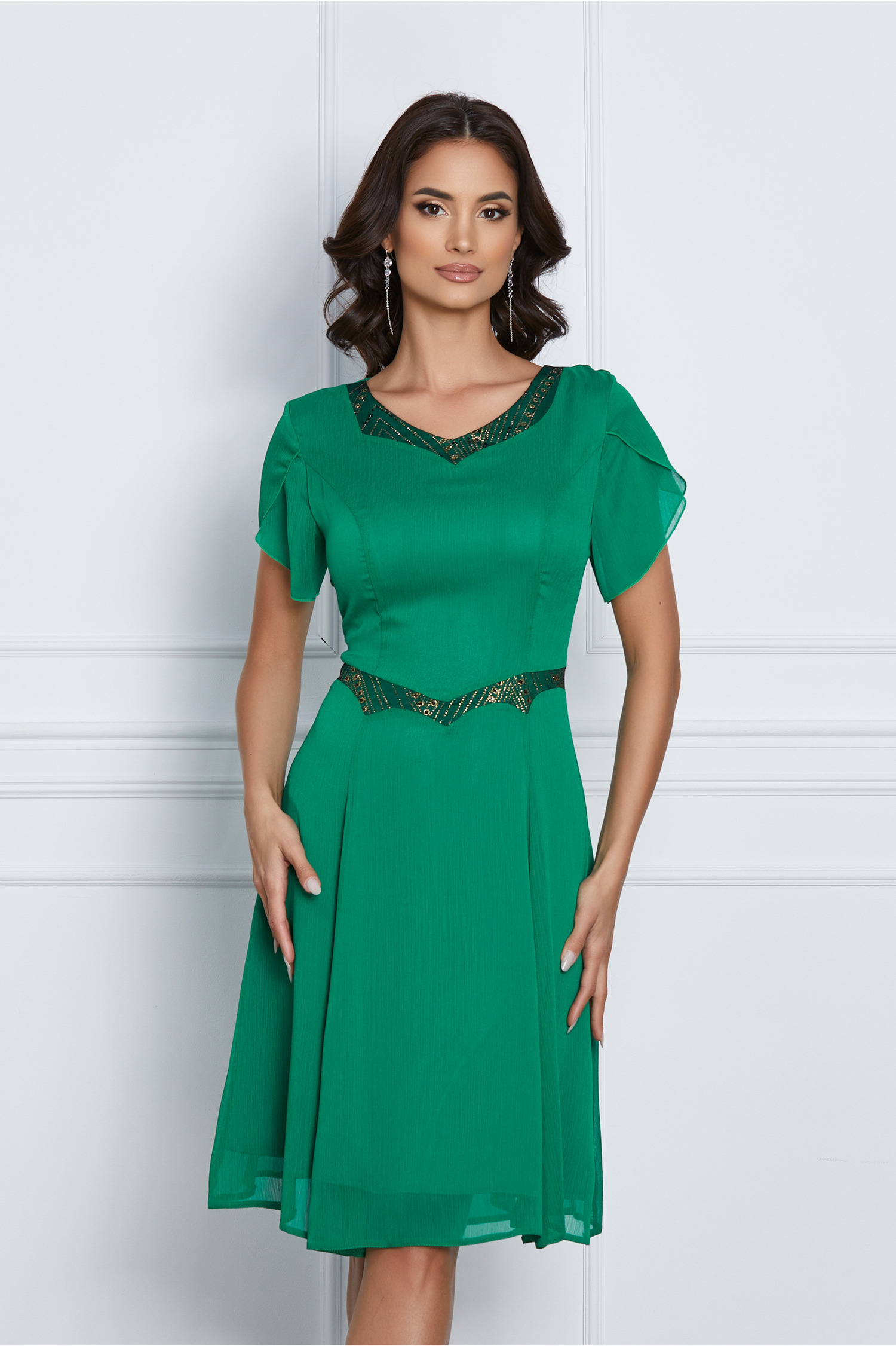 Rochie Linda verde cu glitter in talie si la decolteu
