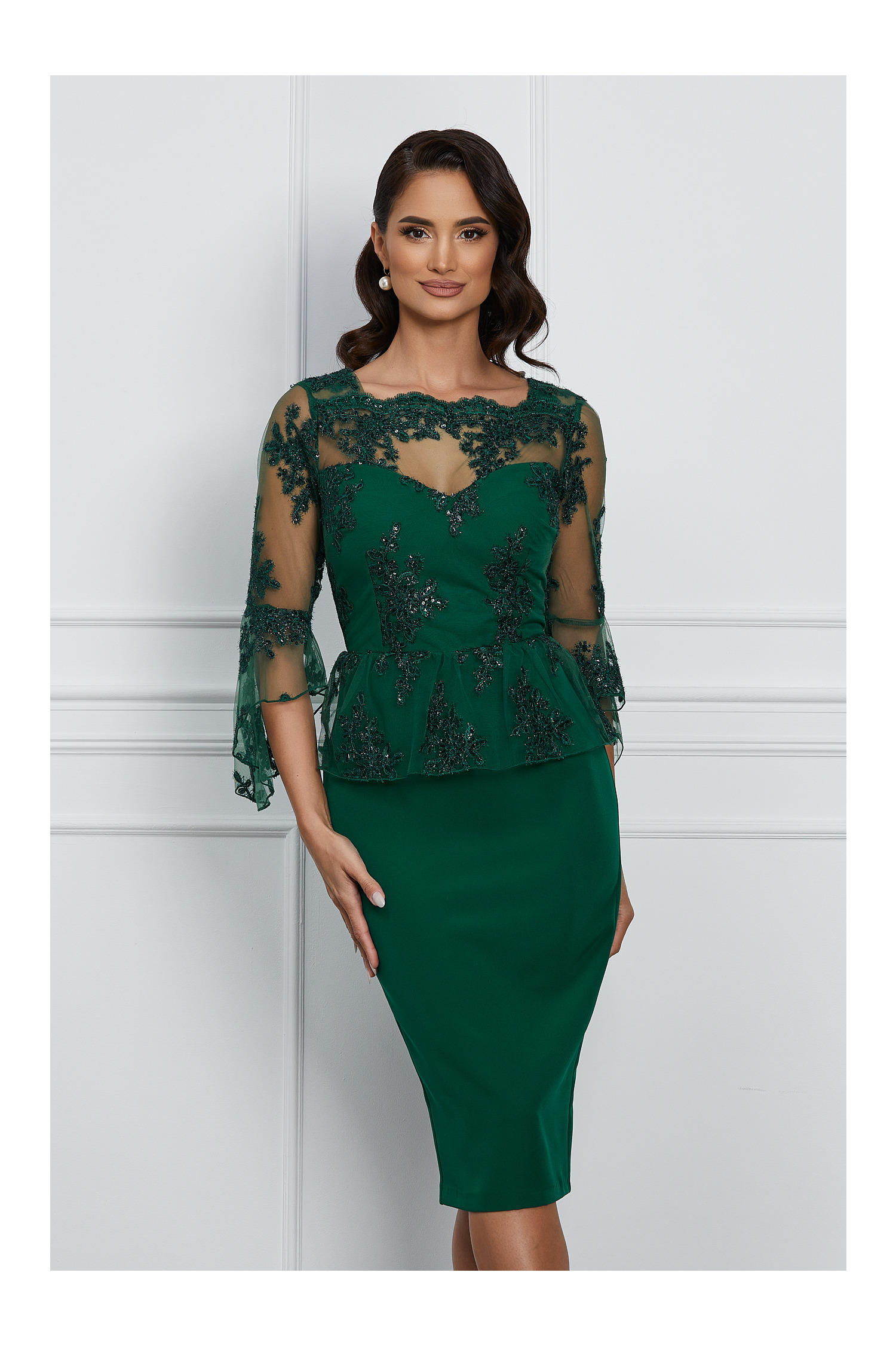 Rochie MBG verde cu dantela si sclipici la bust