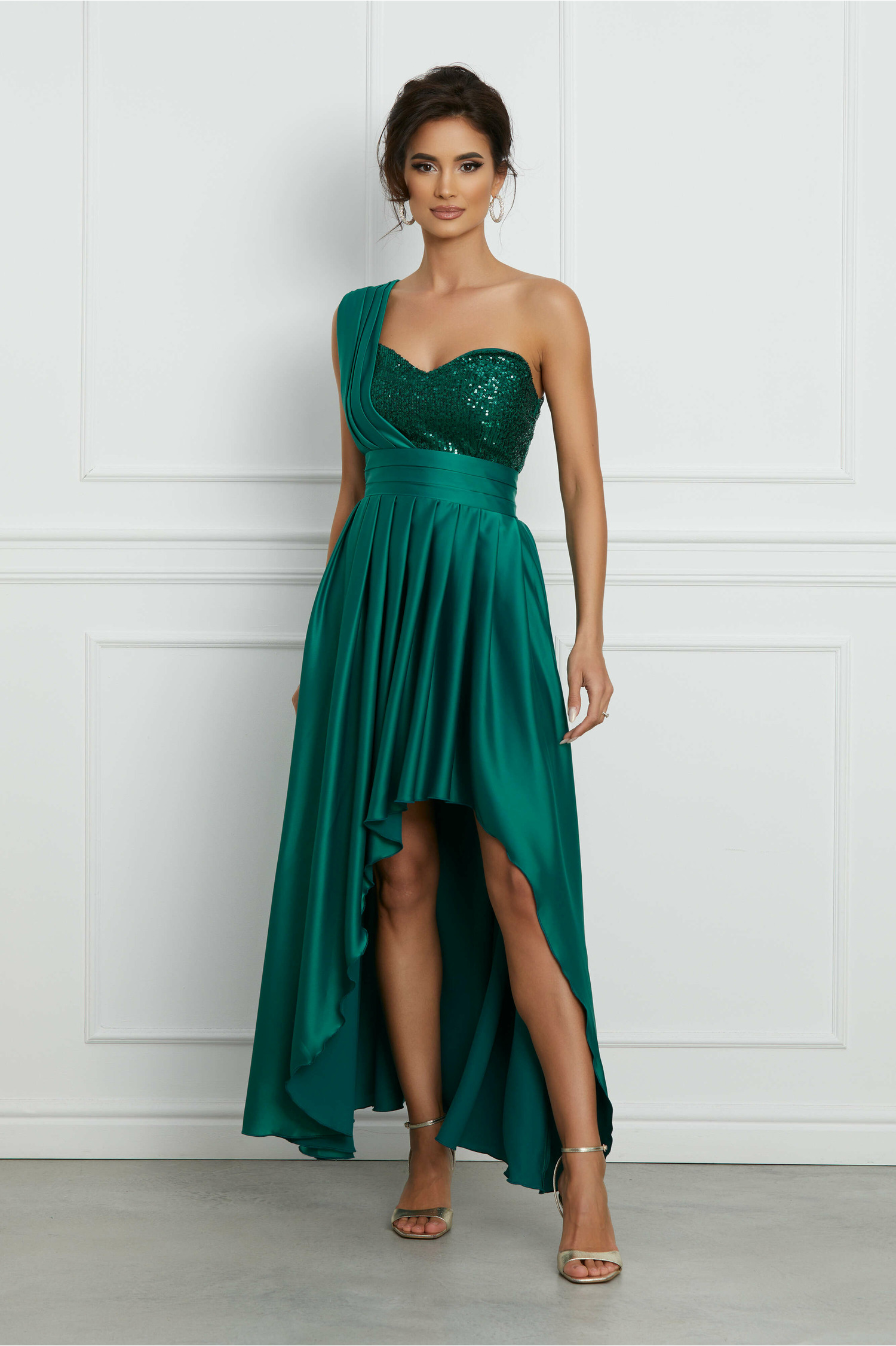 Rochie MBG verde asimetrica cu paiete la bust