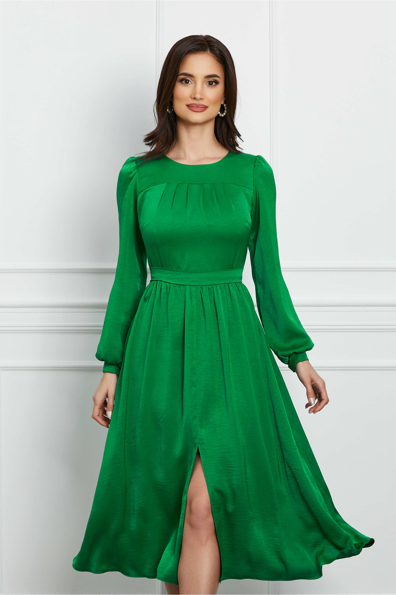 Rochie Moze verde cu crepeu pe fusta