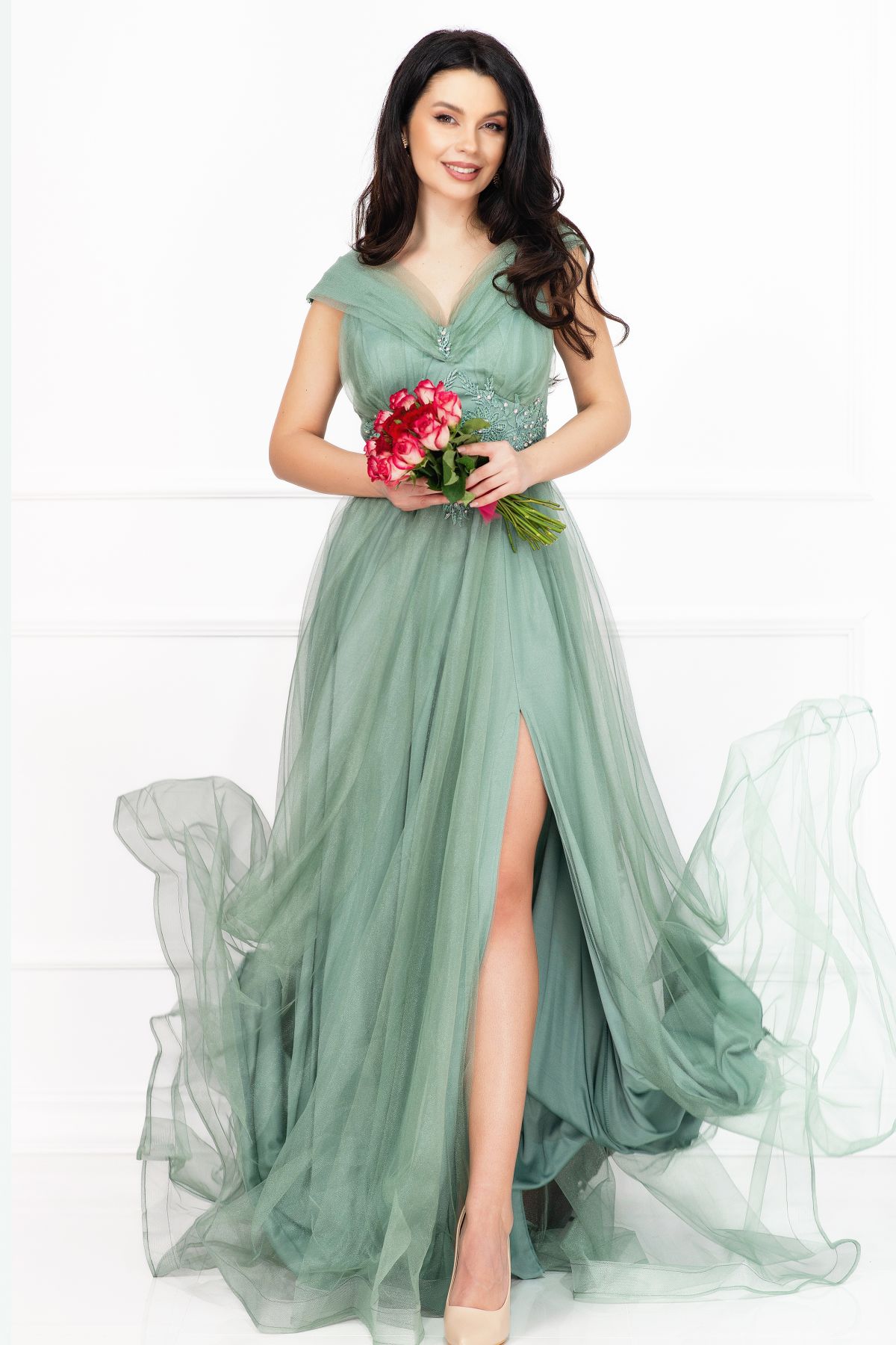 Rochie de seara Evelyn lunga mint eleganta din tulle cu strassuri
