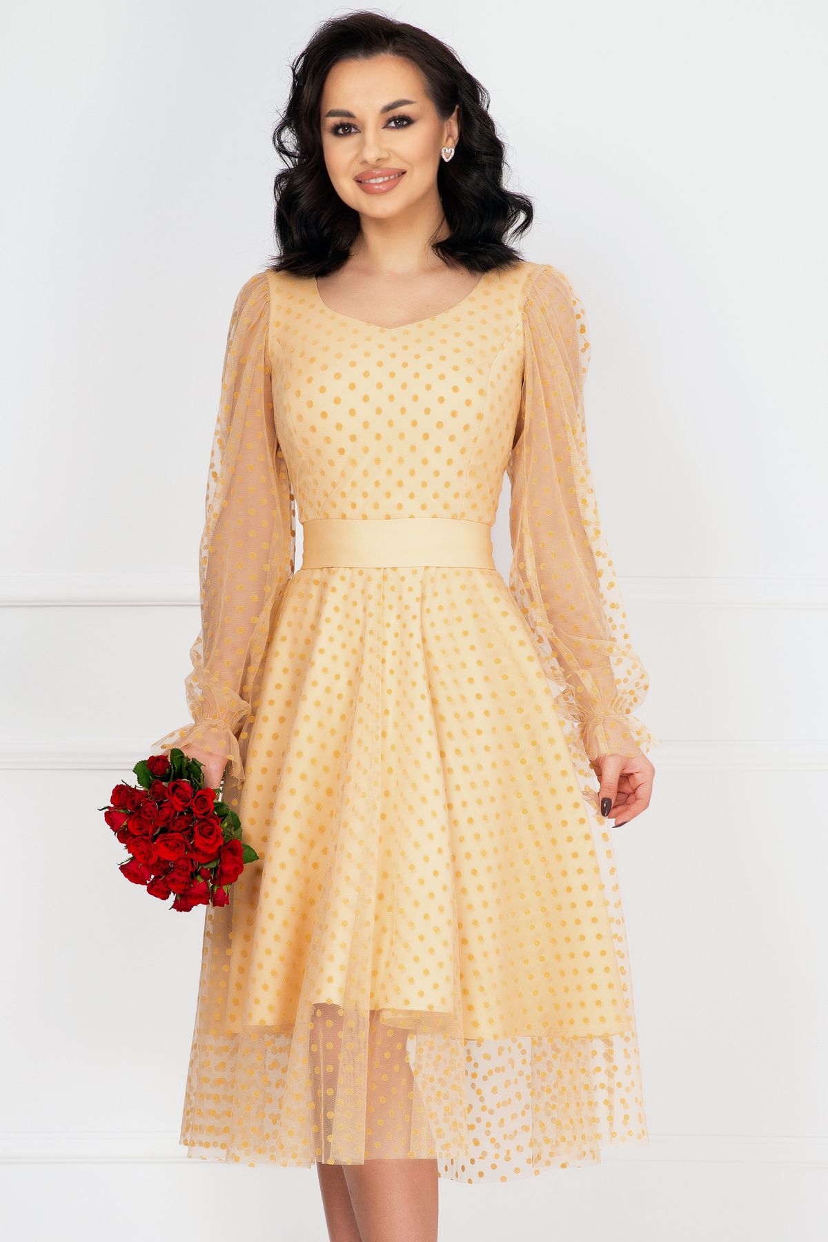 Rochie de ocazie InPuff crem acoperita de tulle cu buline