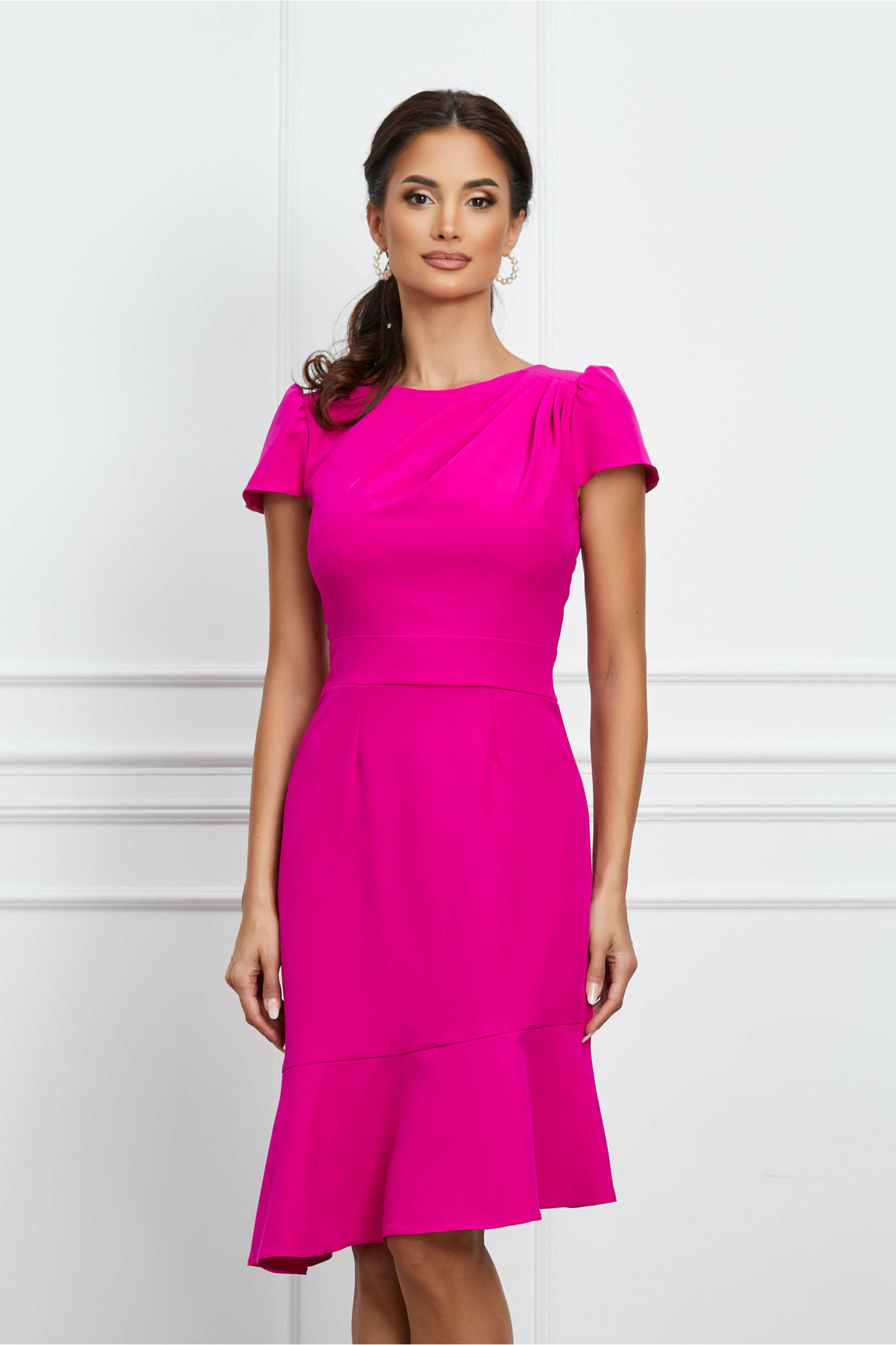 Rochie Moze fucsia cu volan la baza