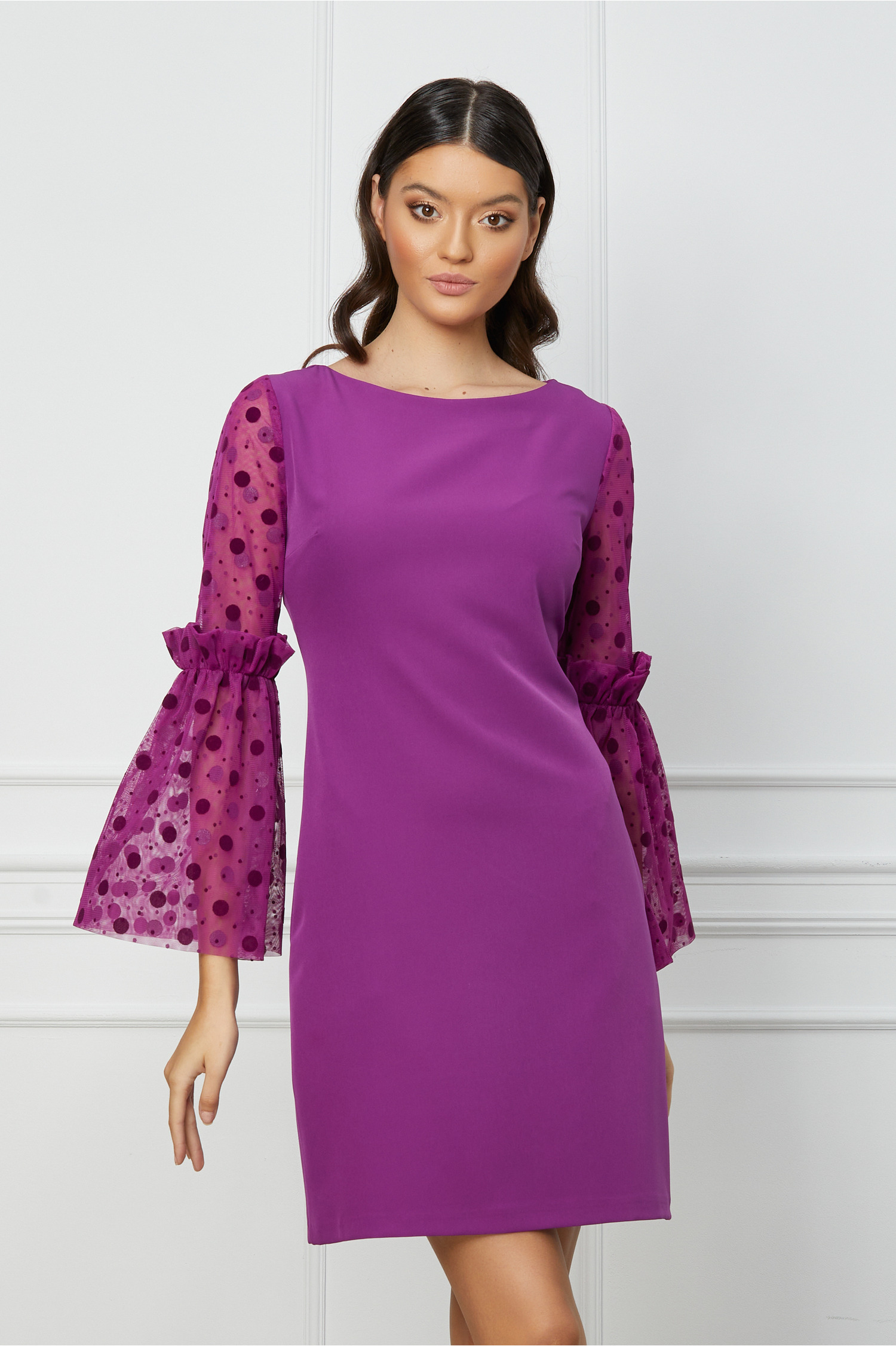 Rochie MBG magenta cu maneci evazate din tull cu buline catifelate