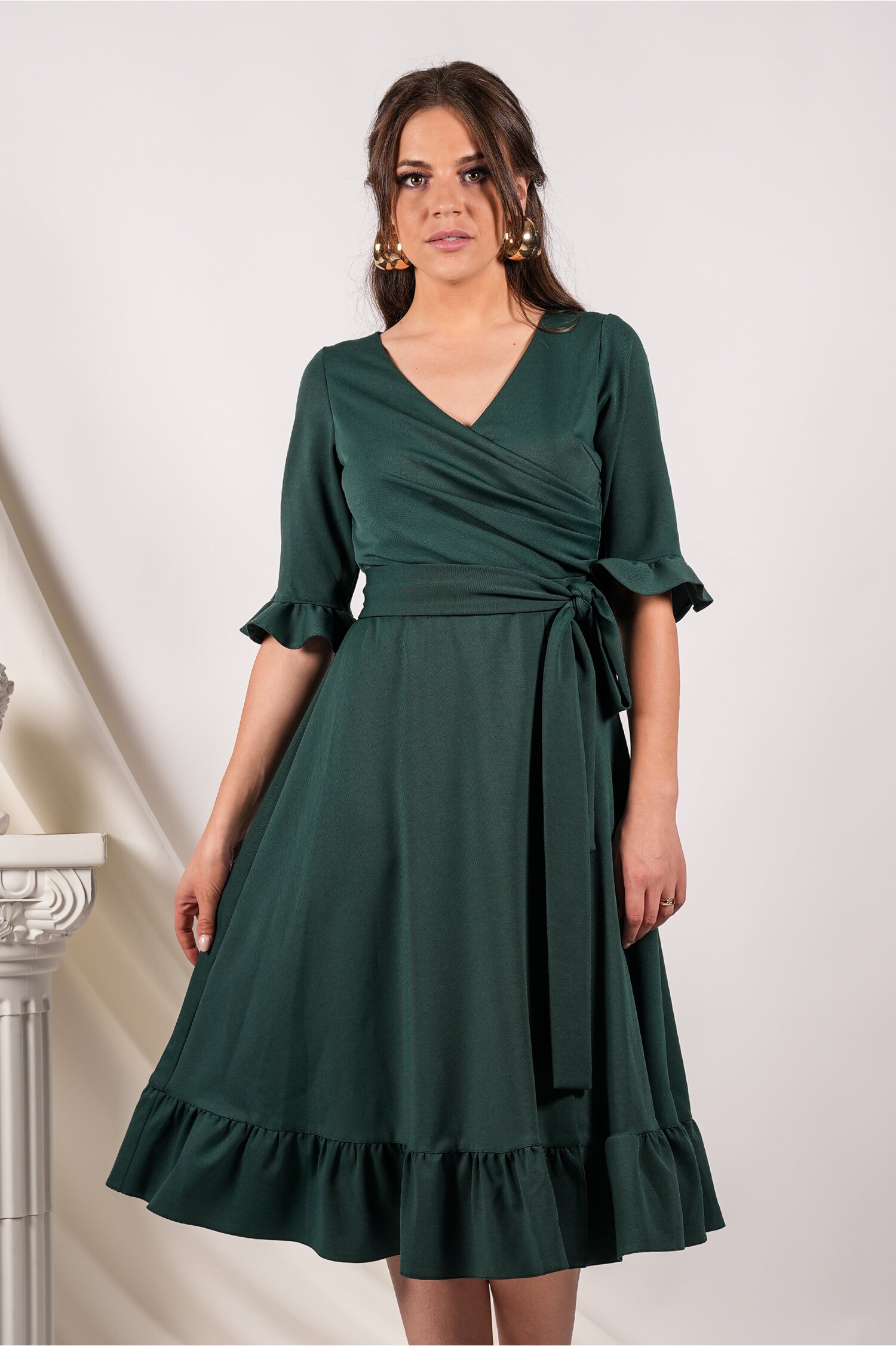 Rochie Ella Collection Arina verde cu volane si cordon in talie