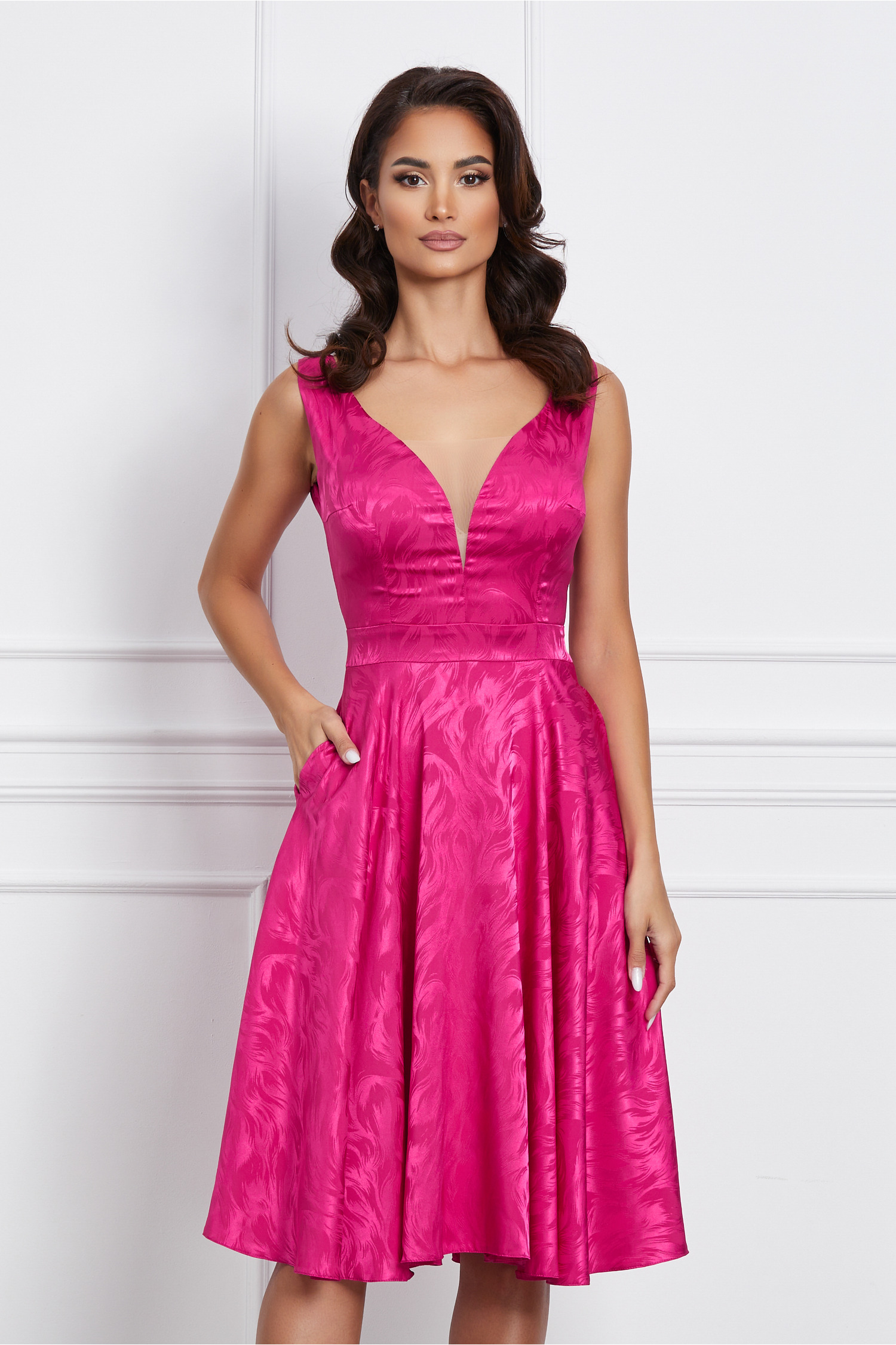 Rochie Moze fucsia fara maneci cu imprimeu discret