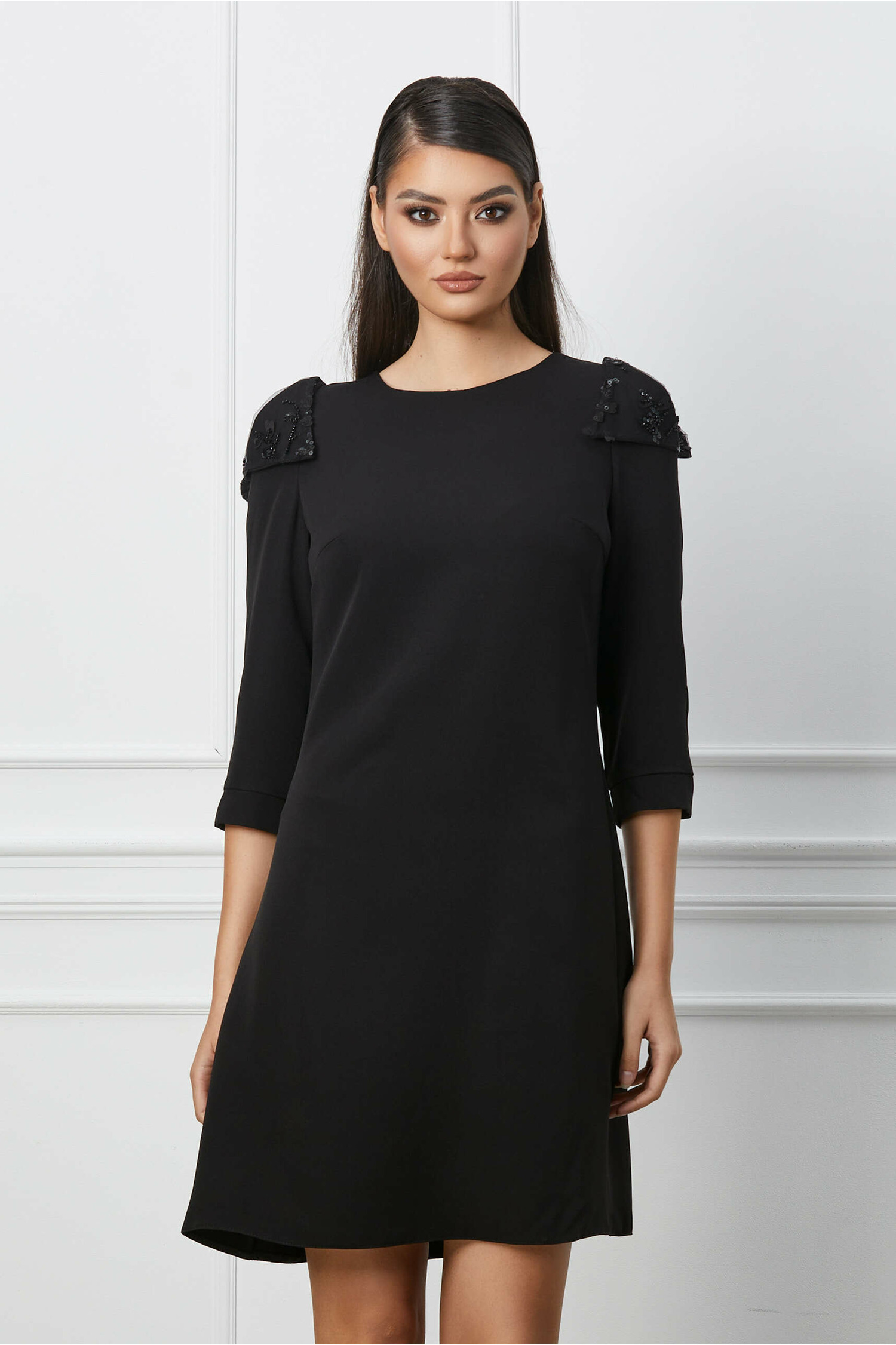 Rochie Ella Collection Anica neagra cu paiete si decupaje la umeri