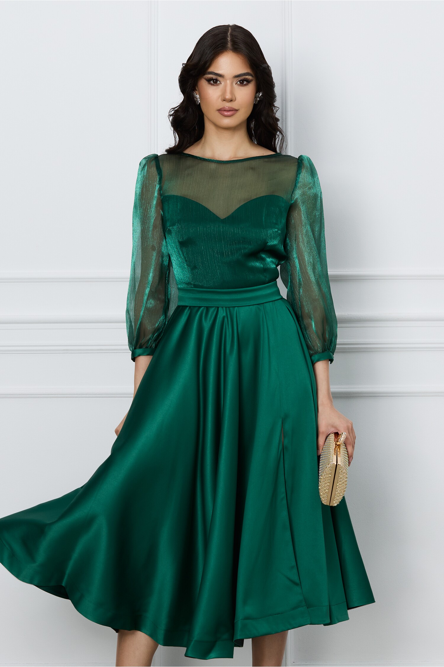 Rochie MBG verde din satin cu bust din organza