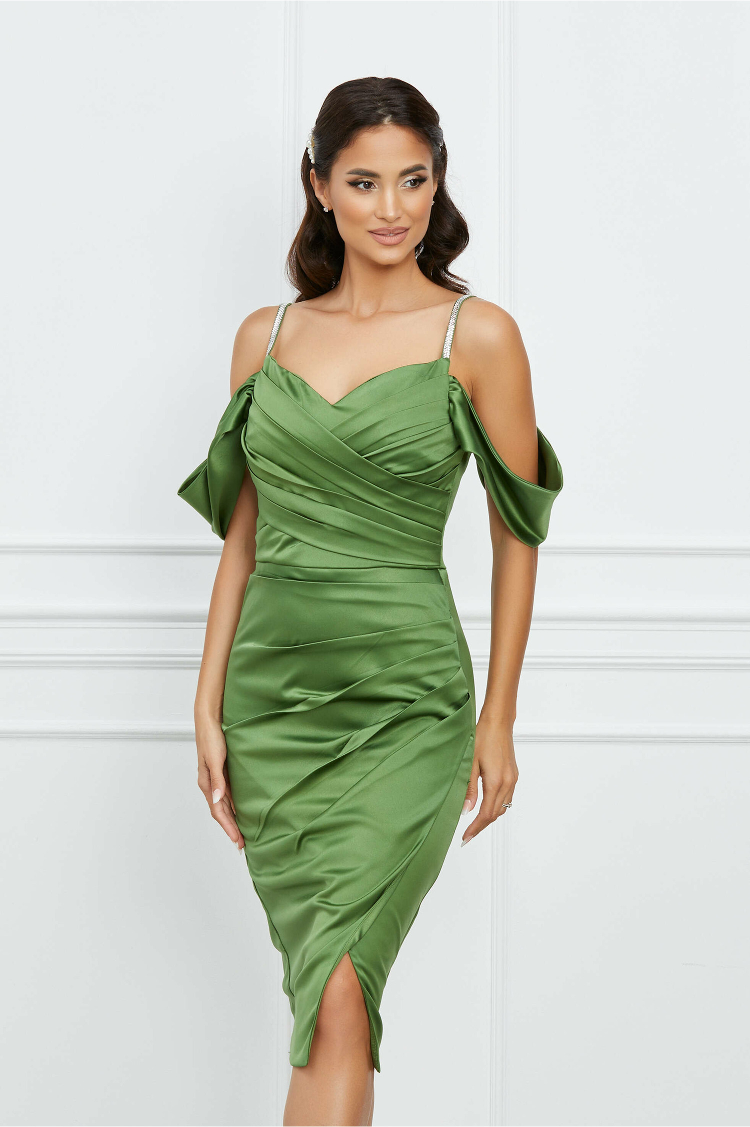 Rochie MBG verde olive din satin cu bretele subtiri