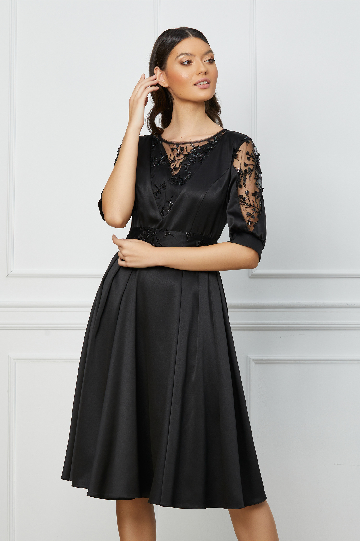 Rochie Ella Collection Alia neagra cu paiete si cordon in talie