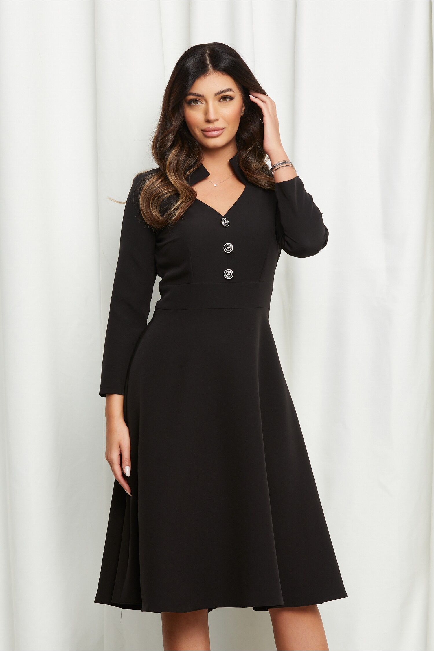 Rochie Moze neagra cu nasturi si guler ascutit