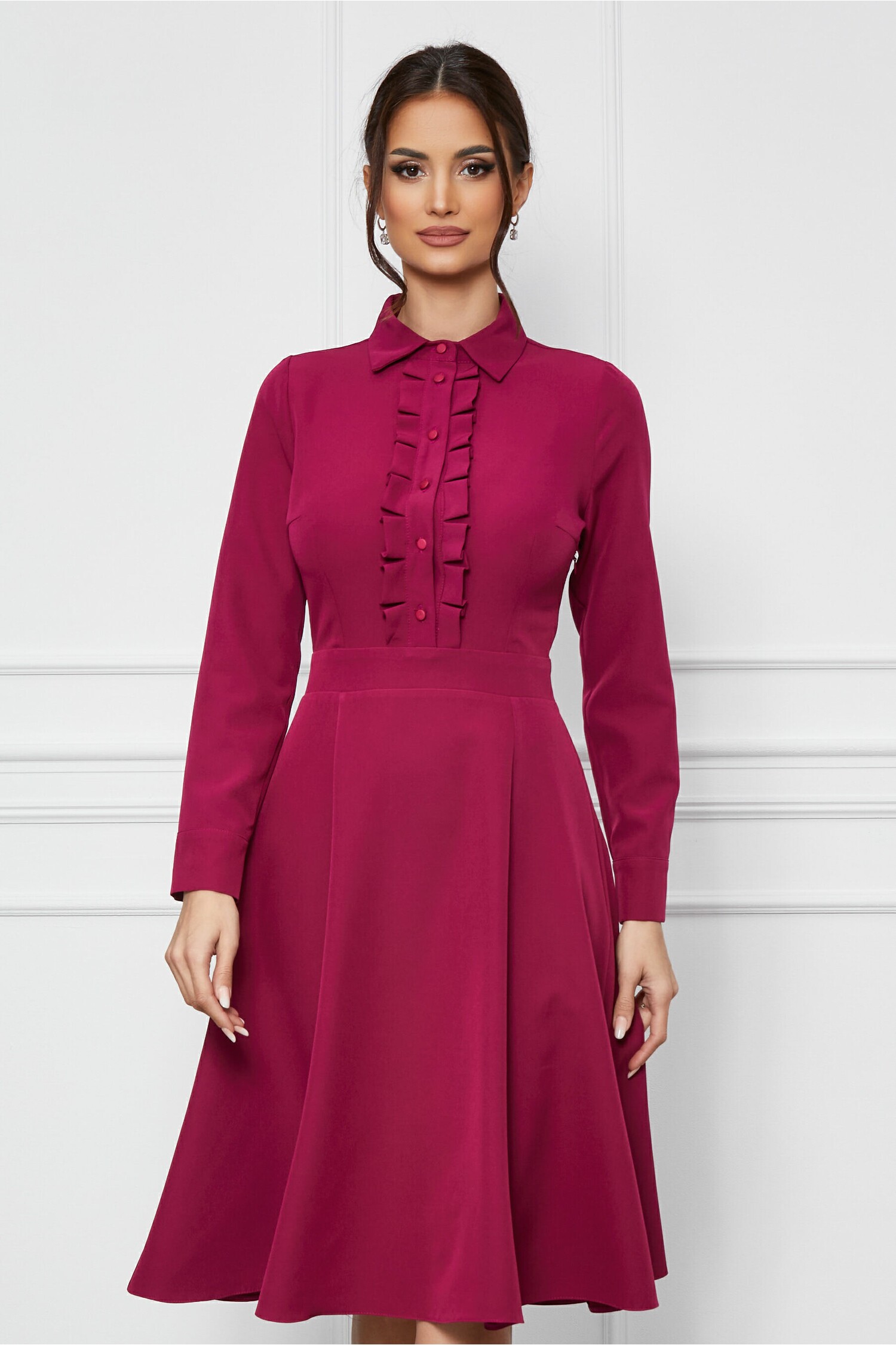 Rochie Dy Fashion magenta cu volanase si nasturi la bust