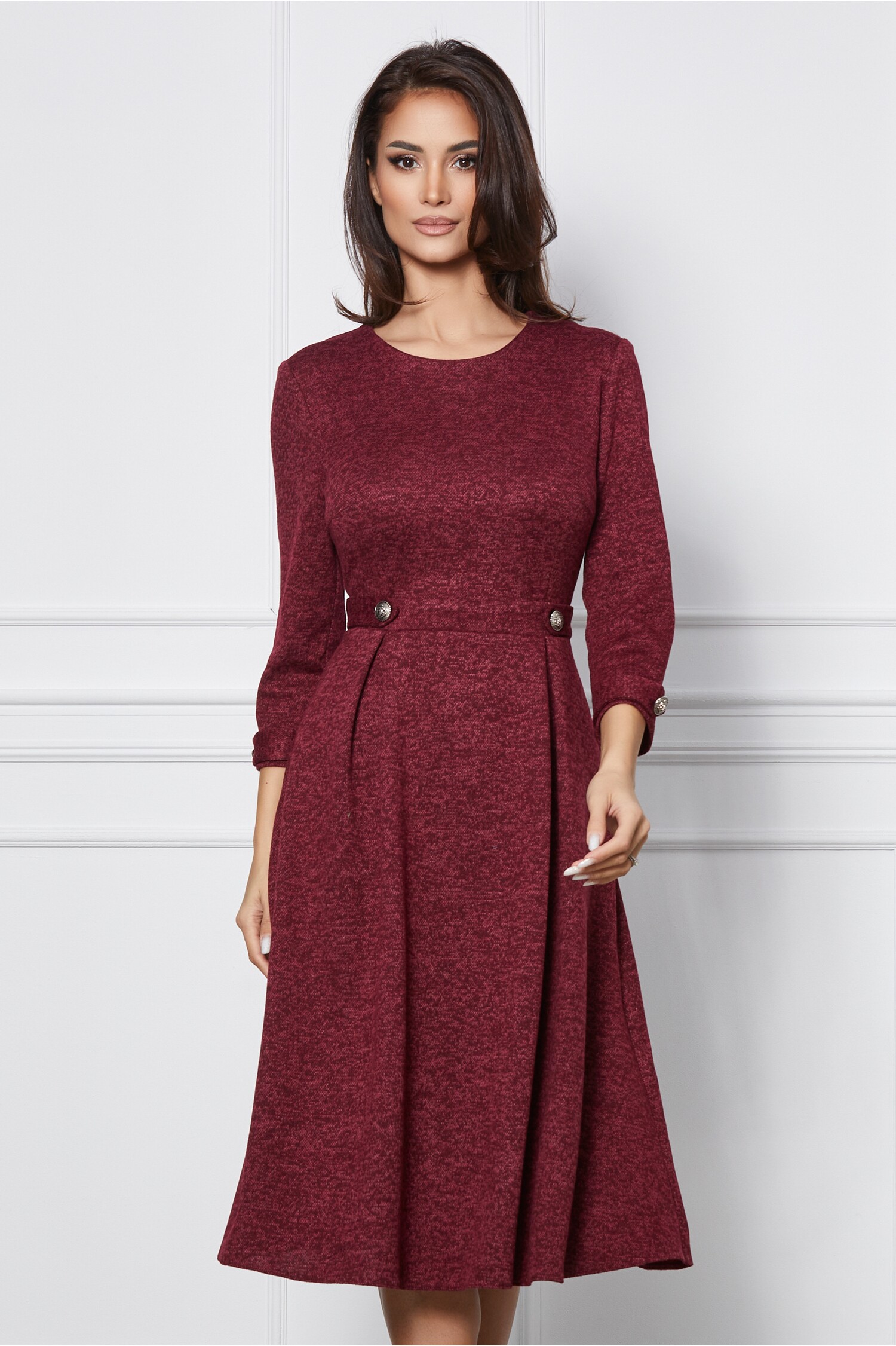 Rochie Dy Fashion din jerse bordo cu nasturi decorativi in talie