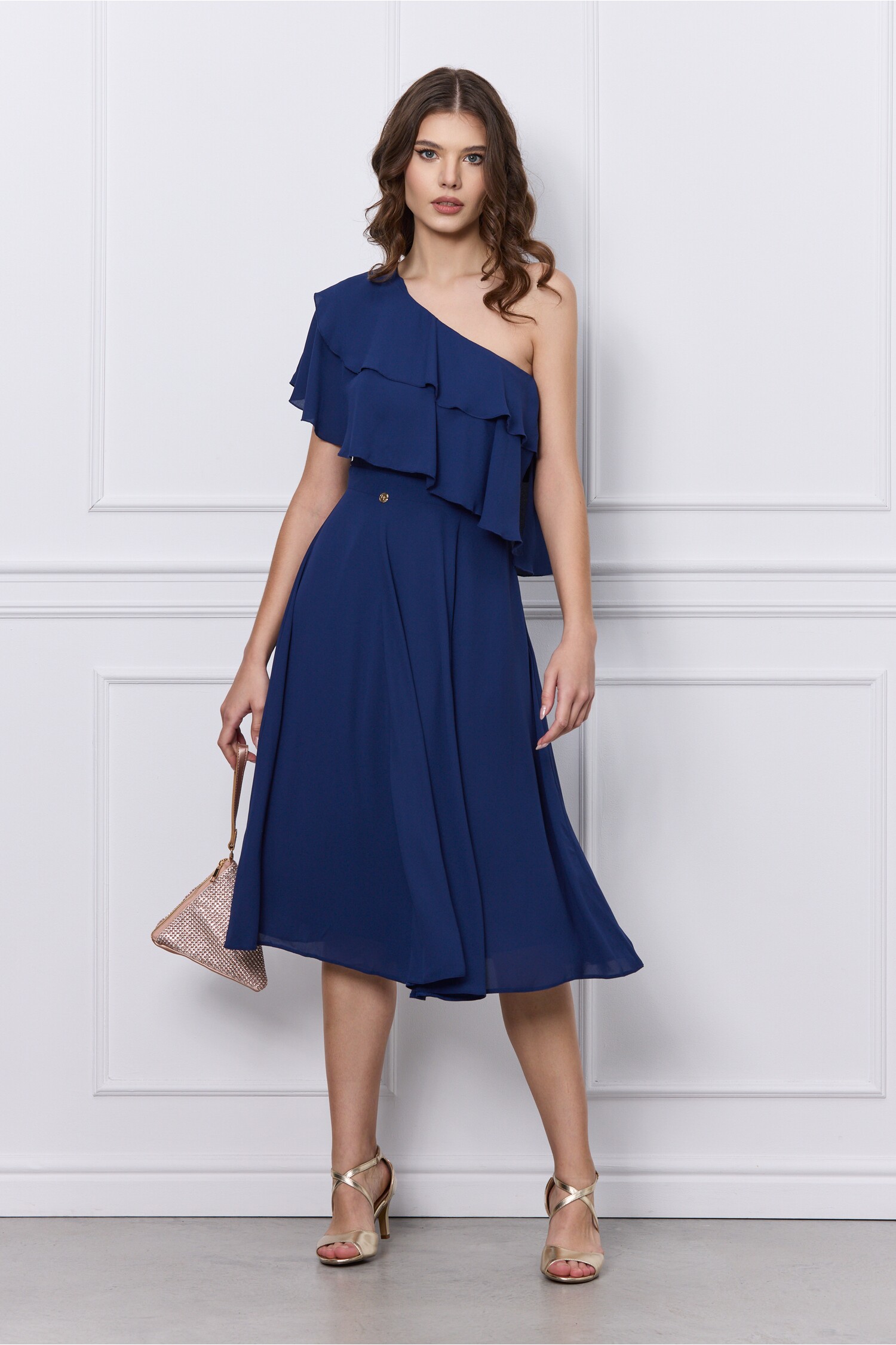 Rochie Dy Fashion bleumarin pe un umar cu volanas la bust