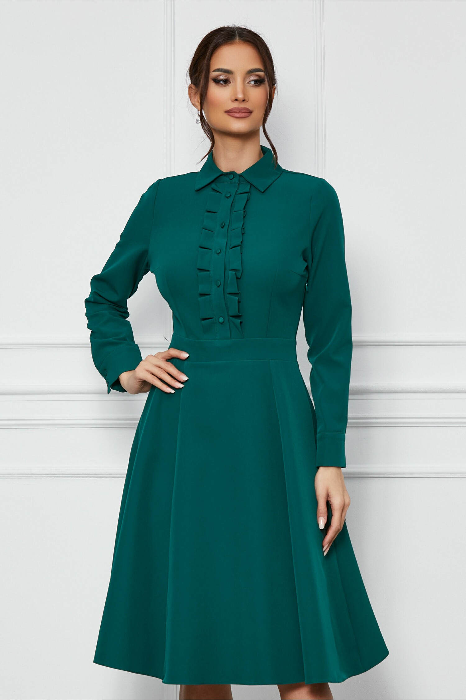 Rochie Dy Fashion verde cu volanase si nasturi la bust